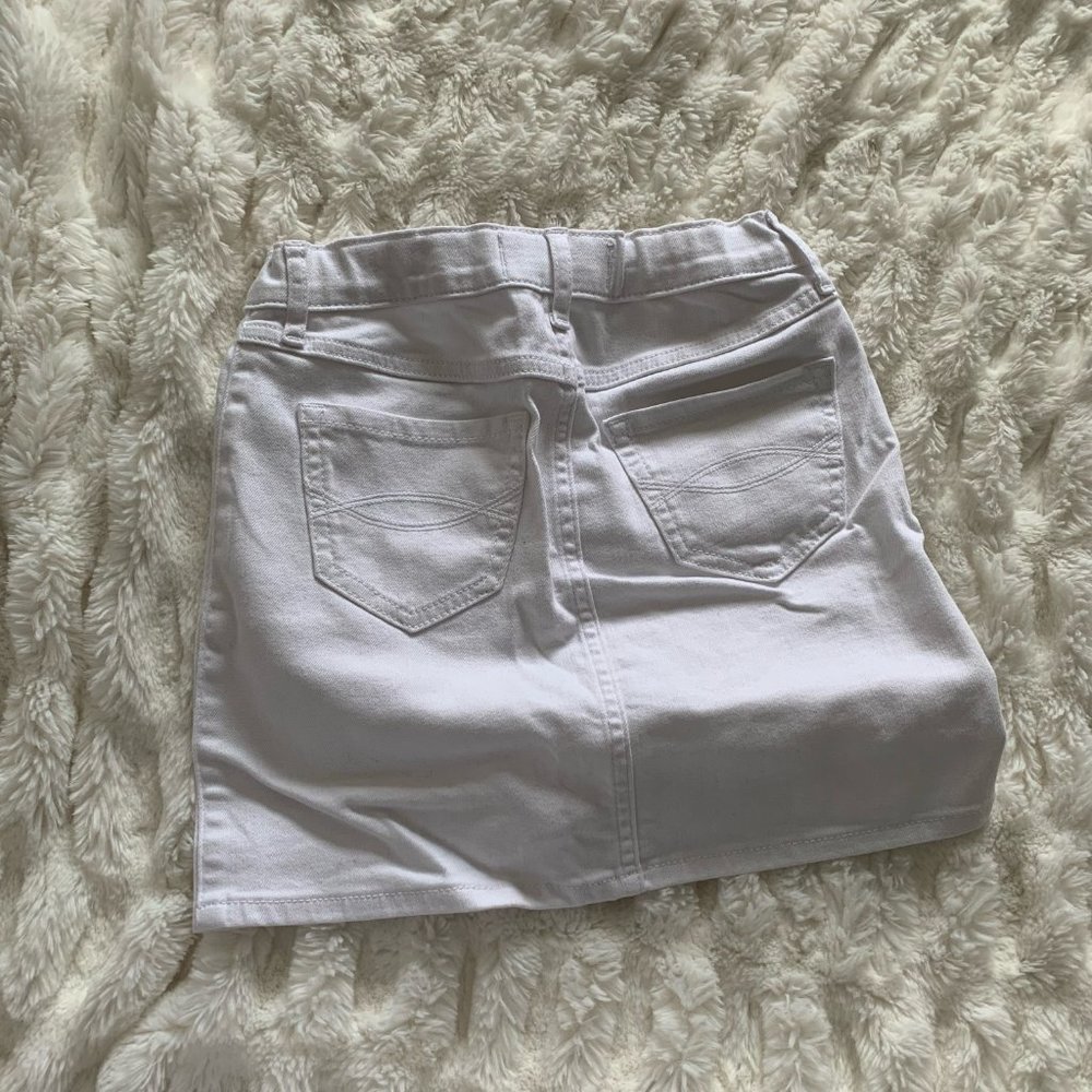 Abercrombie & Fitch Kids | White Jean Skirt - Picture 2 of 3